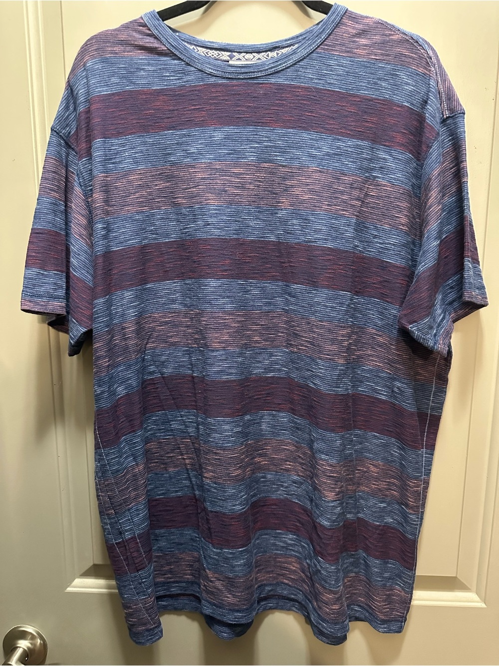 ROWM Size XL Striped Short Sleeve Tee Pre-owned